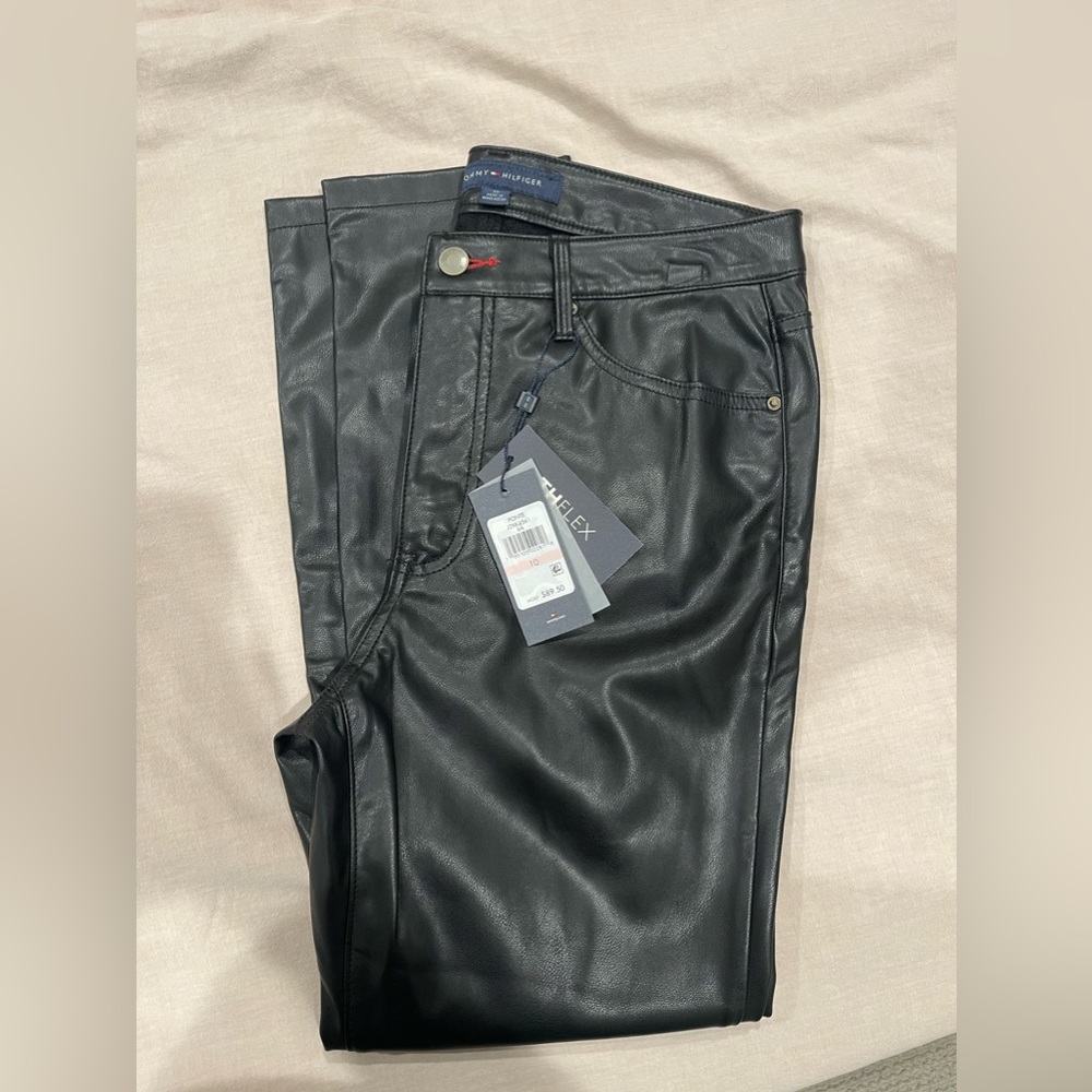 Tommy Hilfiger Tribeca faux leather skinny ankle pants. - Picture 4 of 5